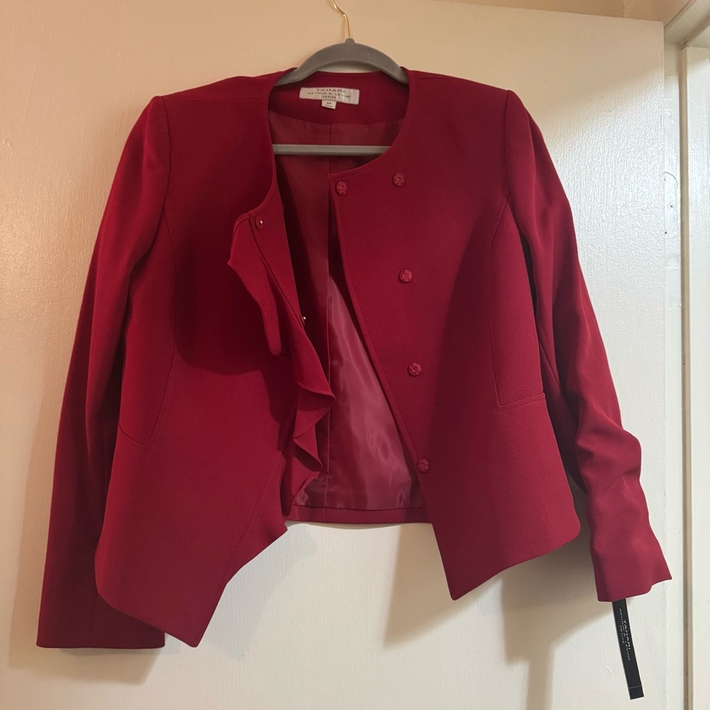 Tahari Arthur S. Levine Merlot Red Blazer Jacket Women’s Size 8P Petite NWT‎
